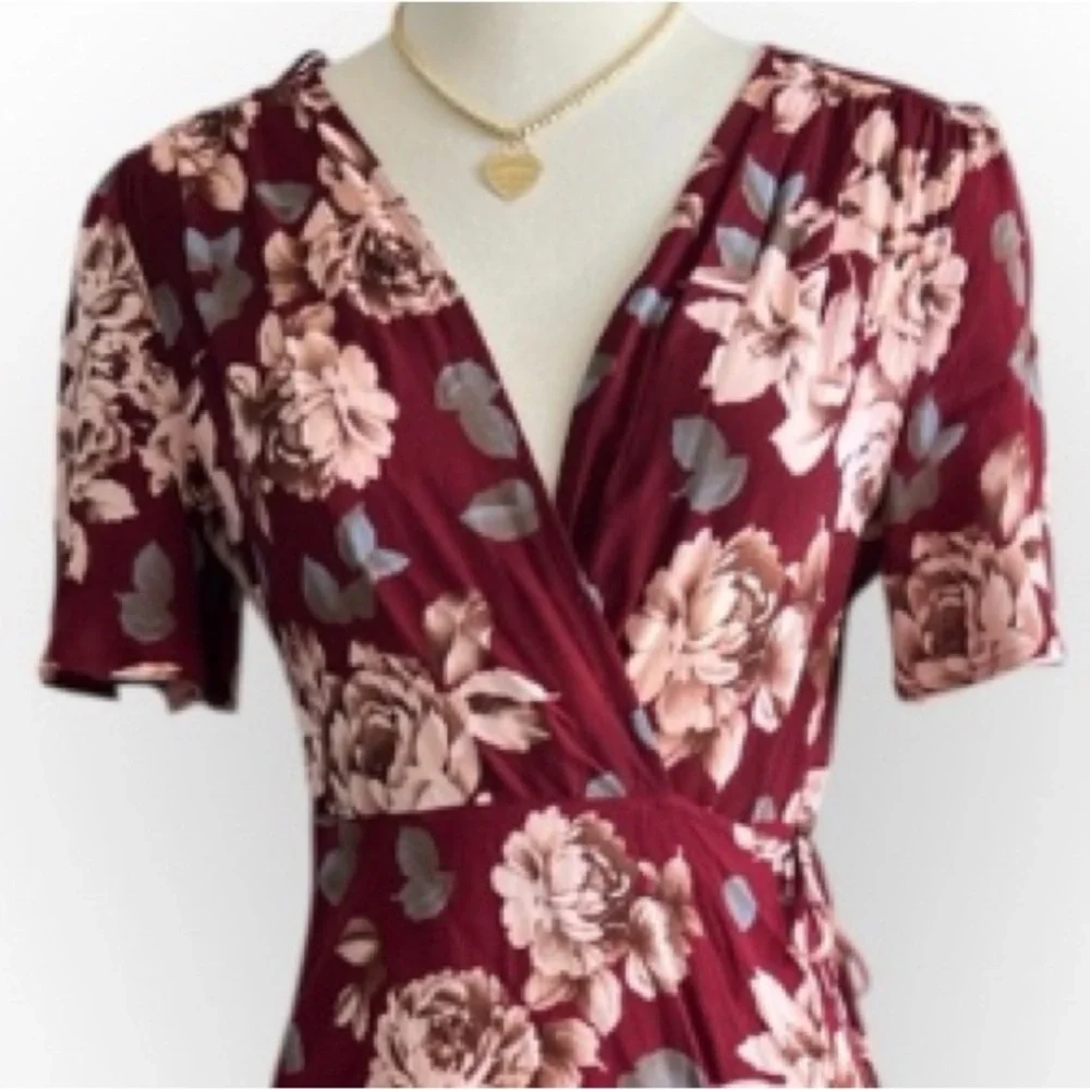 Cotton Candy Red and Pink V-Neck Sundress - Picture 3 of 7